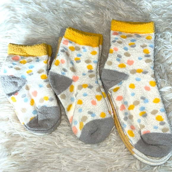 😺Calico Cat Crew Socks😺 - Picture 2 of 6